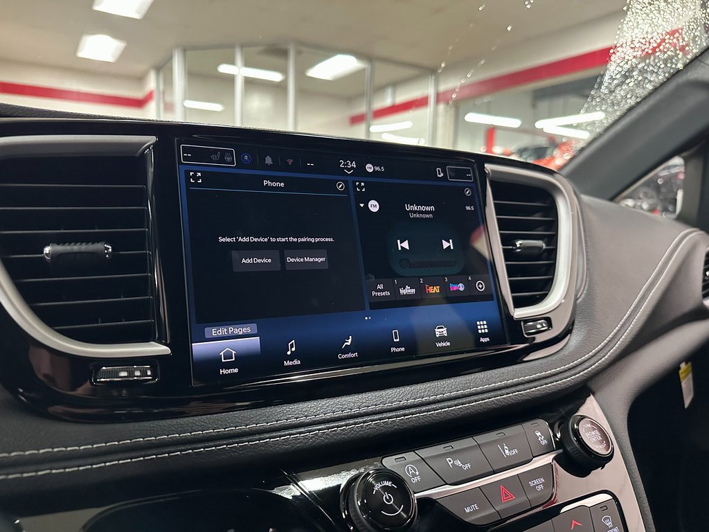 New 2026 Chrysler Pacifica Select image 22