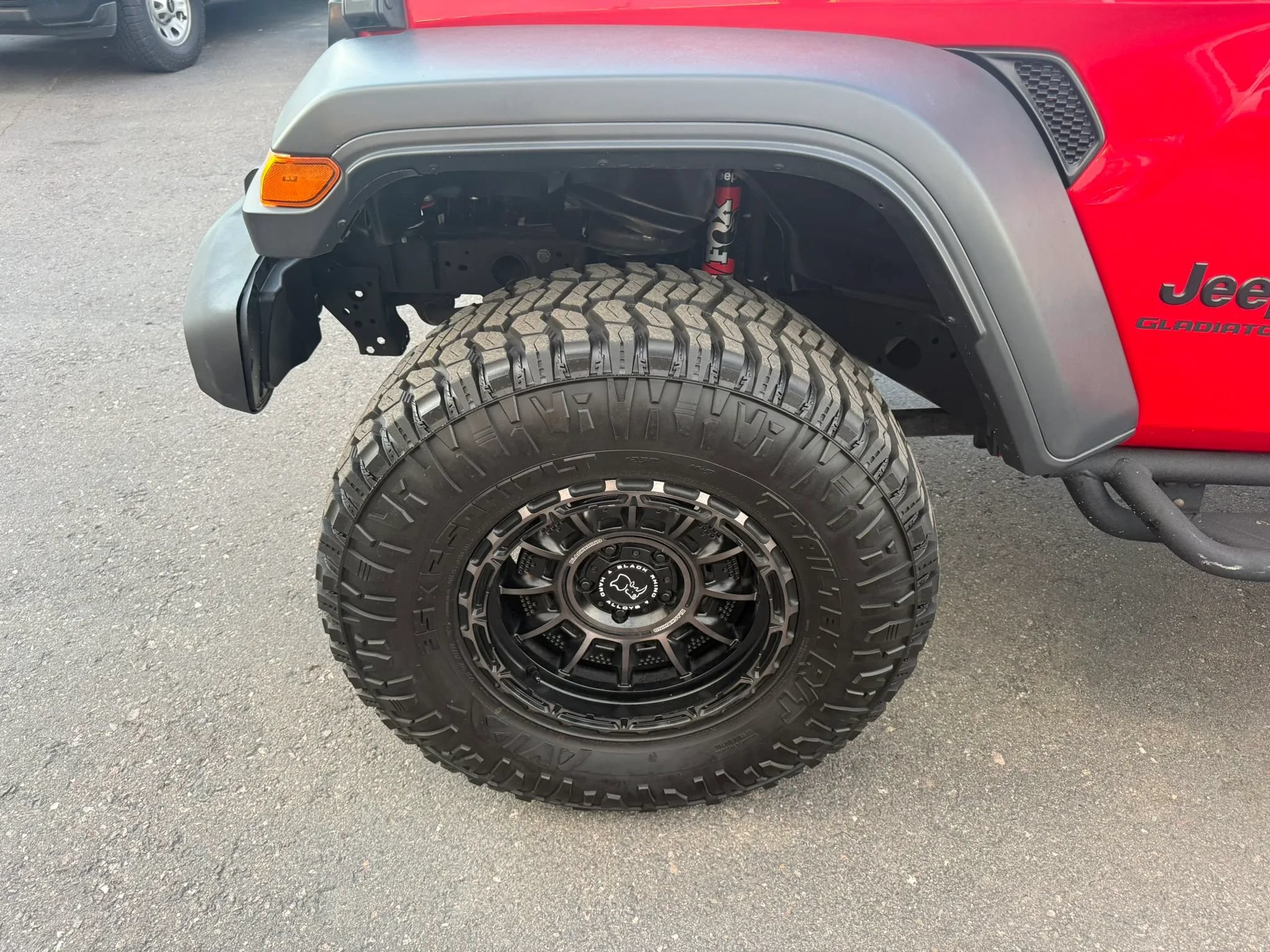 Used 2020 Jeep Gladiator Sport w/ Quick Order Package 24S AWD/4WD image 15