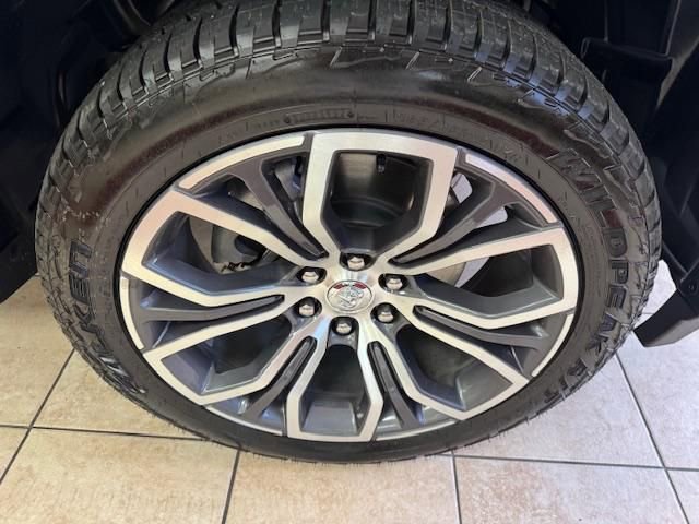 Used 2026 RAM 1500 Tungsten w/ Off Road Group AWD/4WD image 33