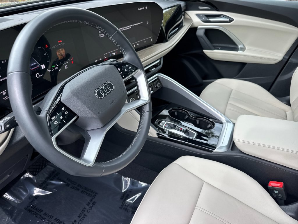 Certified 2025 Audi Q5 Premium Plus AWD/4WD image 13
