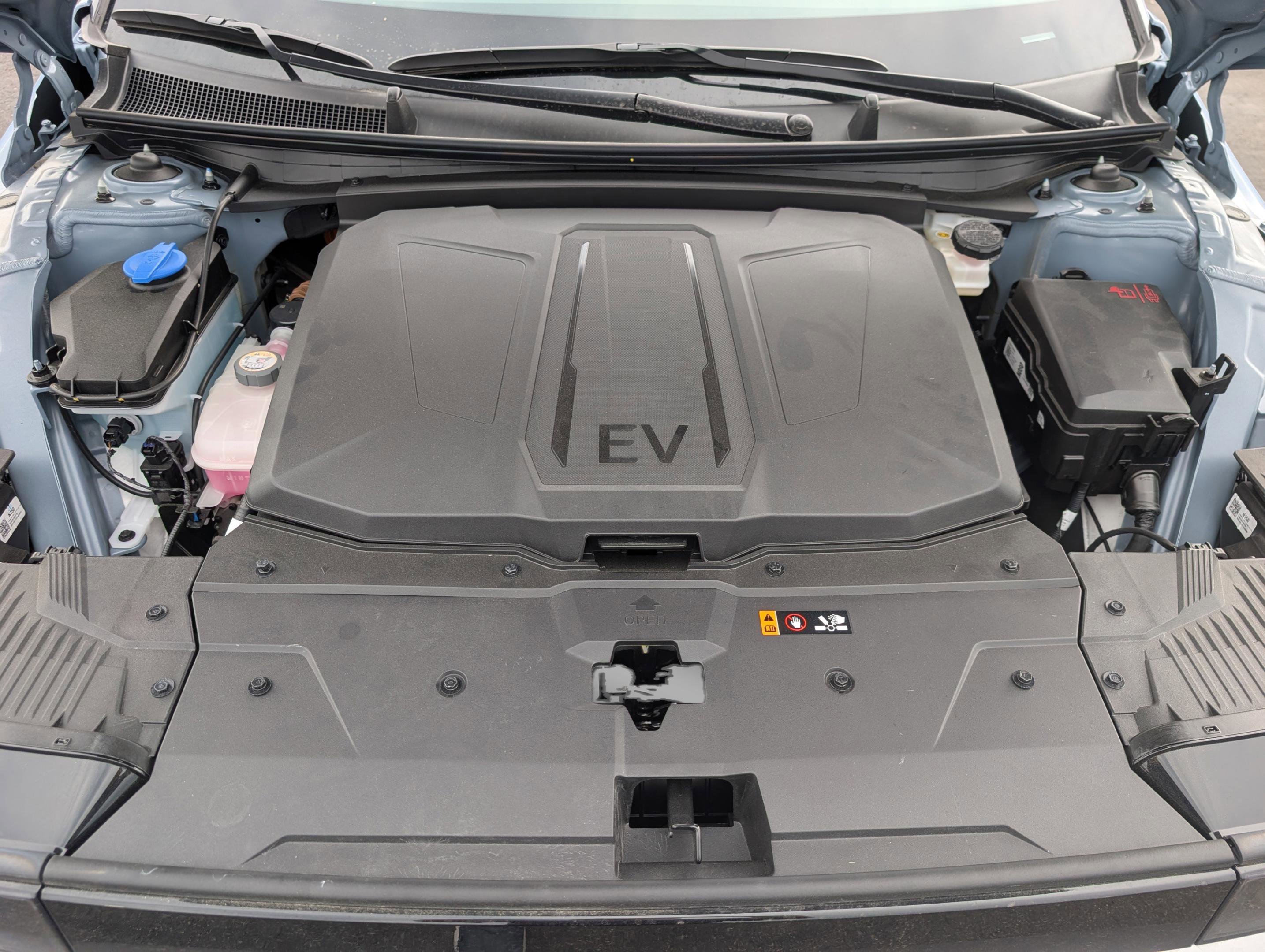 New 2025 Hyundai Ioniq 5 SEL image 14