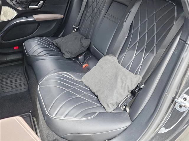 Certified 2023 Mercedes-Benz EQS 580 4MATIC Sedan image 15