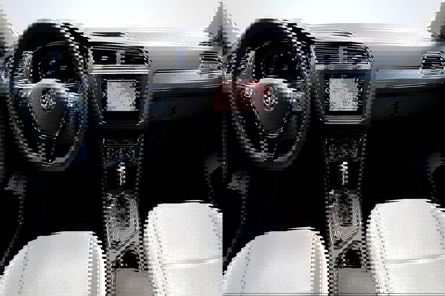 Used 2020 Volkswagen Tiguan SEL image 15