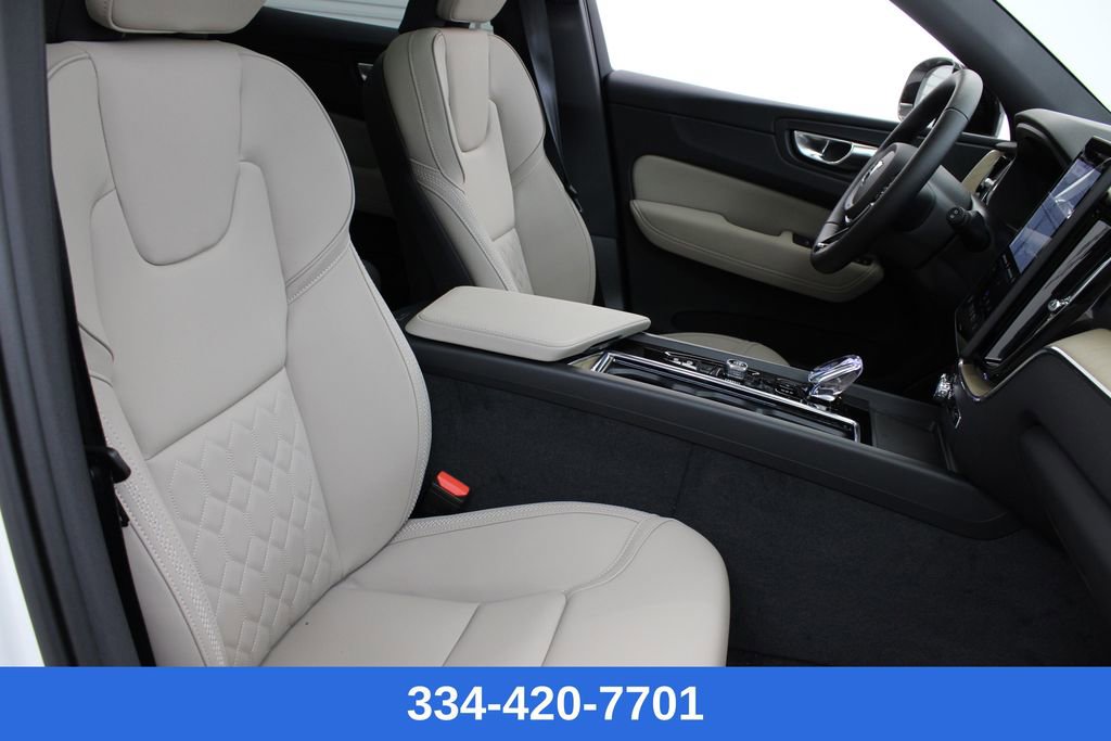 New 2026 Volvo XC60 B5 Plus w/ Climate Package image 24