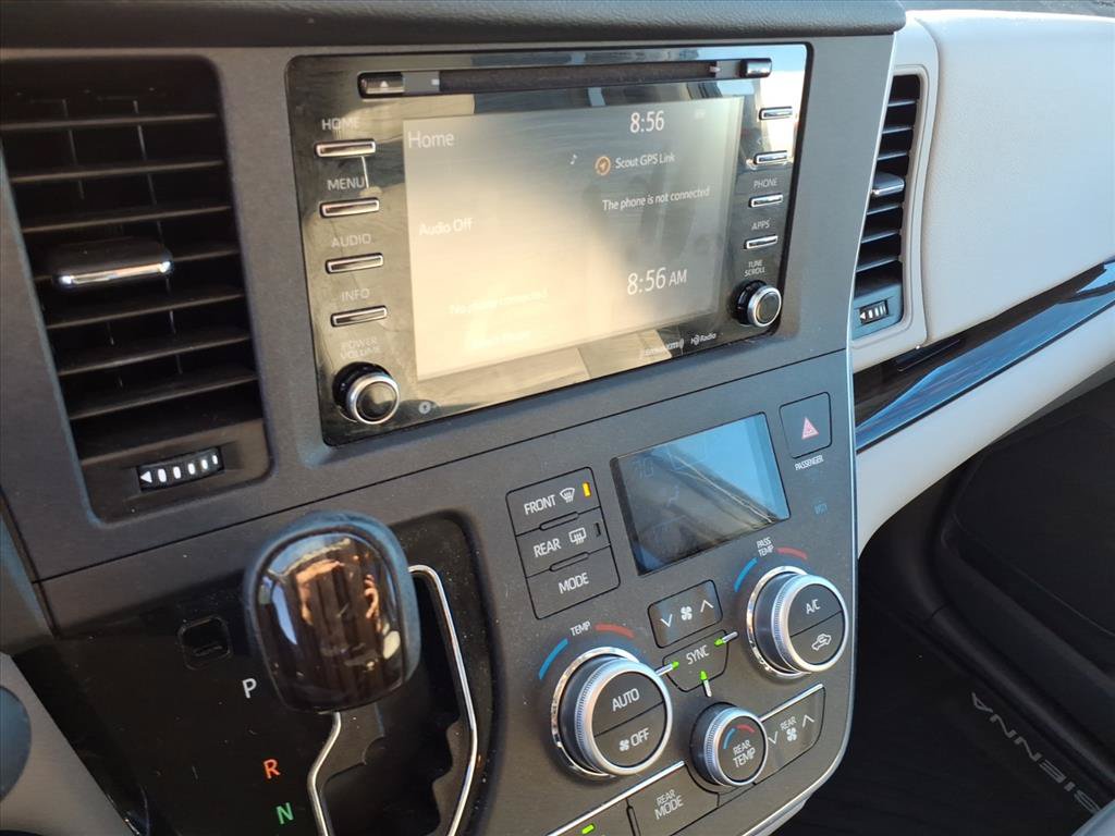 Used 2018 Toyota Sienna XLE AWD/4WD image 33