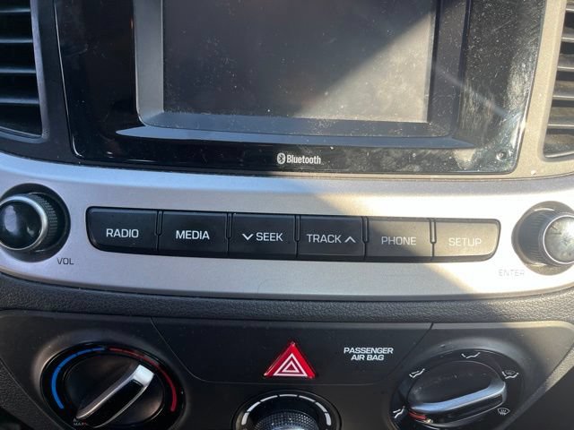 Used 2021 Hyundai Accent SE FWD image 24