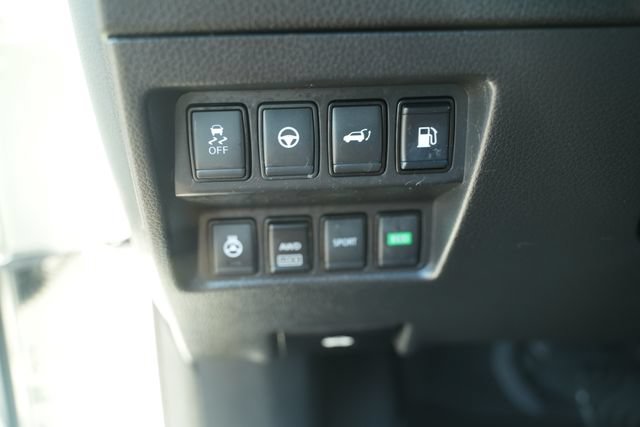 Used 2019 Nissan Rogue SL w/ Premium Package AWD/4WD image 34