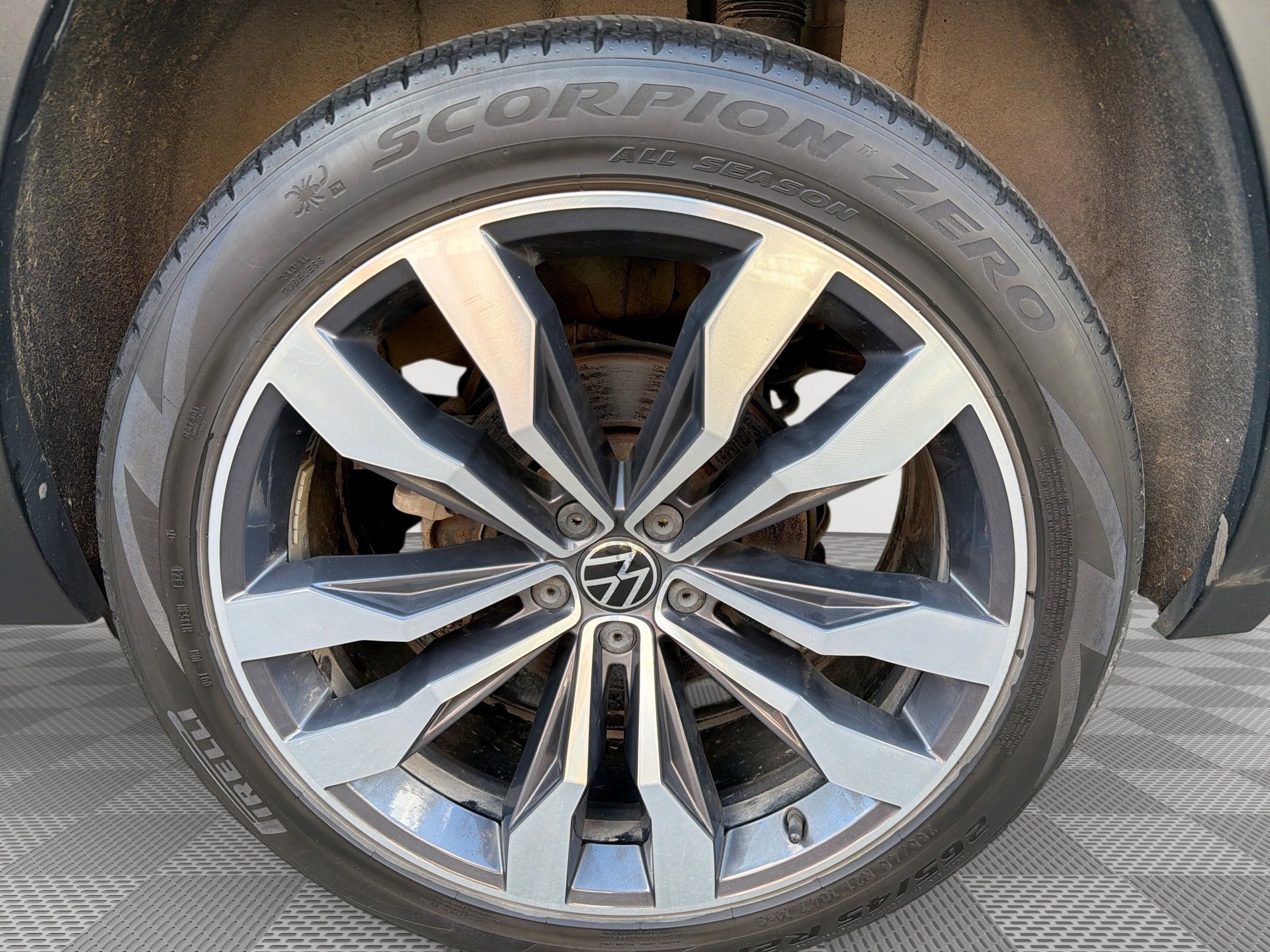 Used 2021 Volkswagen Atlas Cross Sport SEL Premium R-Line AWD/4WD image 29