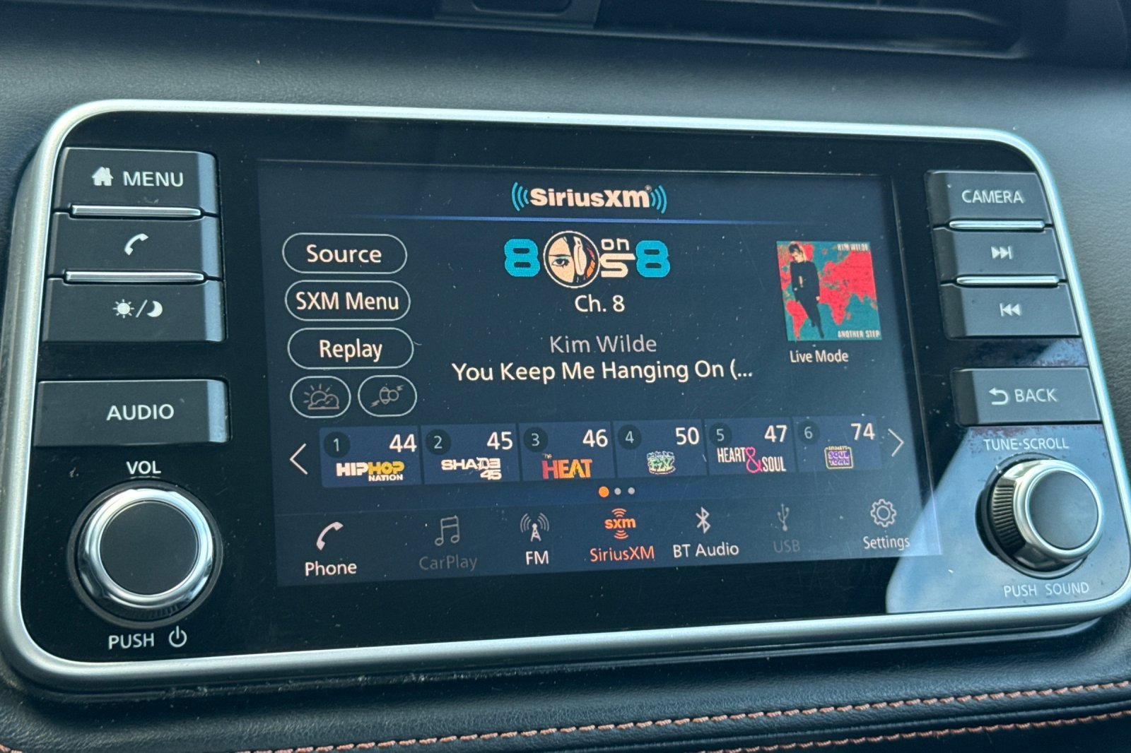 Used 2020 Nissan Kicks SR image 19