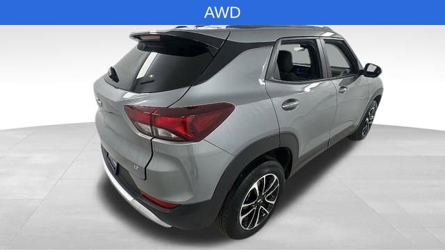 Used 2025 Chevrolet TrailBlazer LT image 3