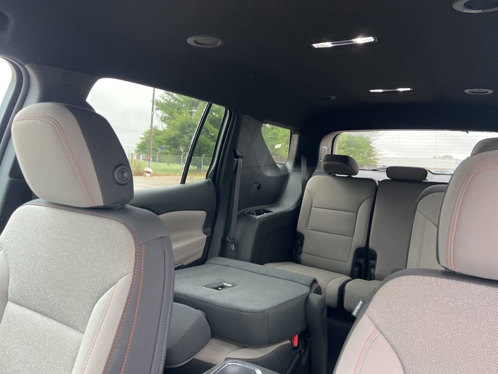 Certified 2025 Chevrolet Traverse LT image 17
