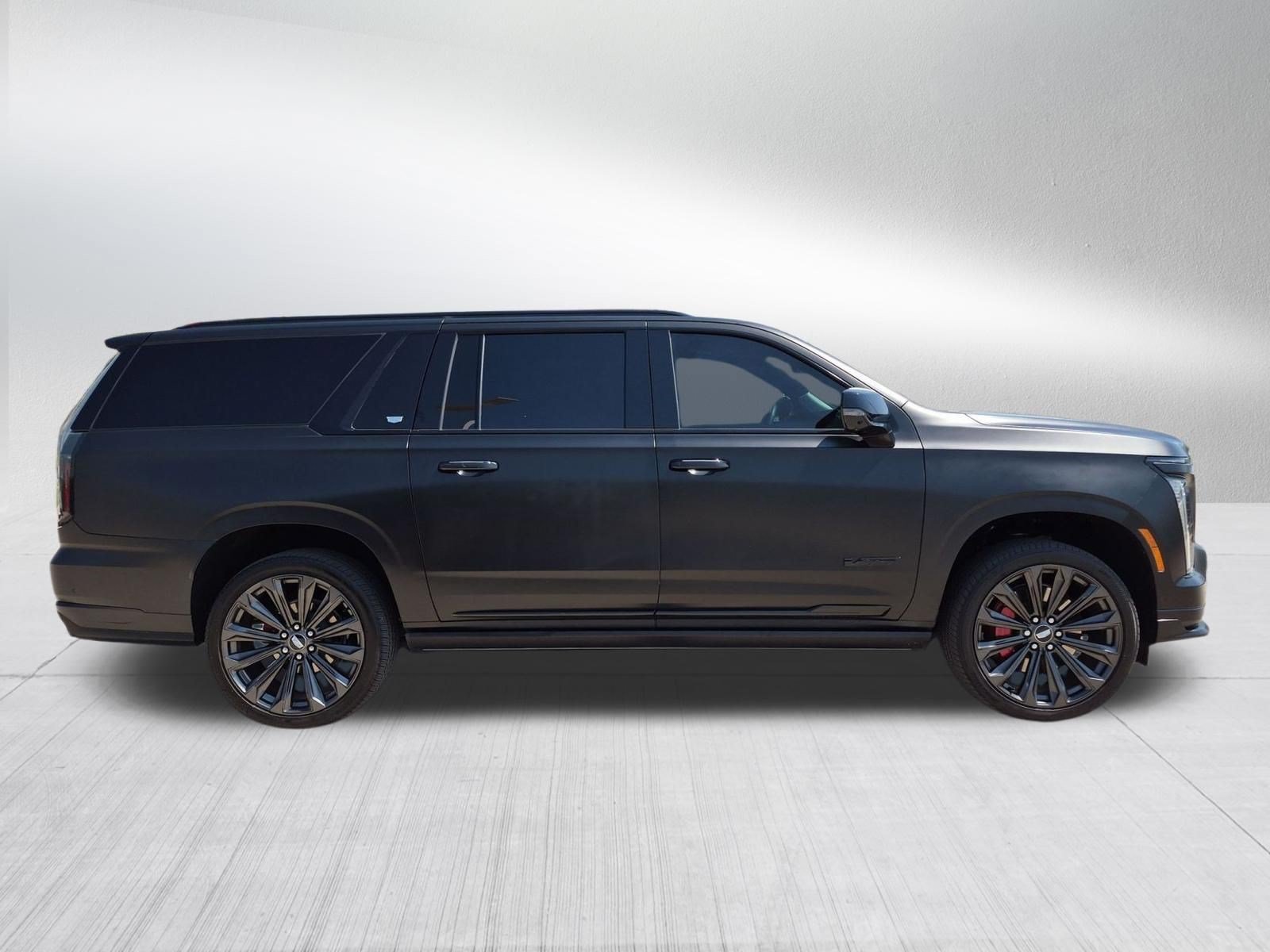 Certified 2025 Cadillac Escalade ESV V AWD/4WD image 7