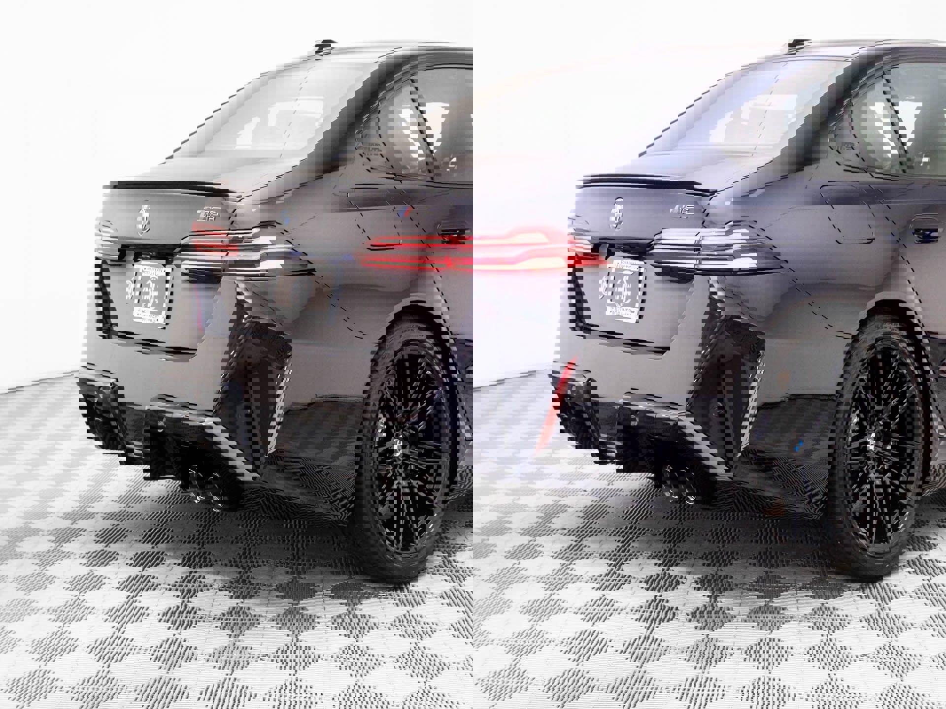 New 2026 BMW M5 w/ Carbon Package image 39