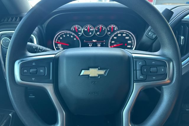 Used 2020 Chevrolet Silverado 1500 LT RWD image 24