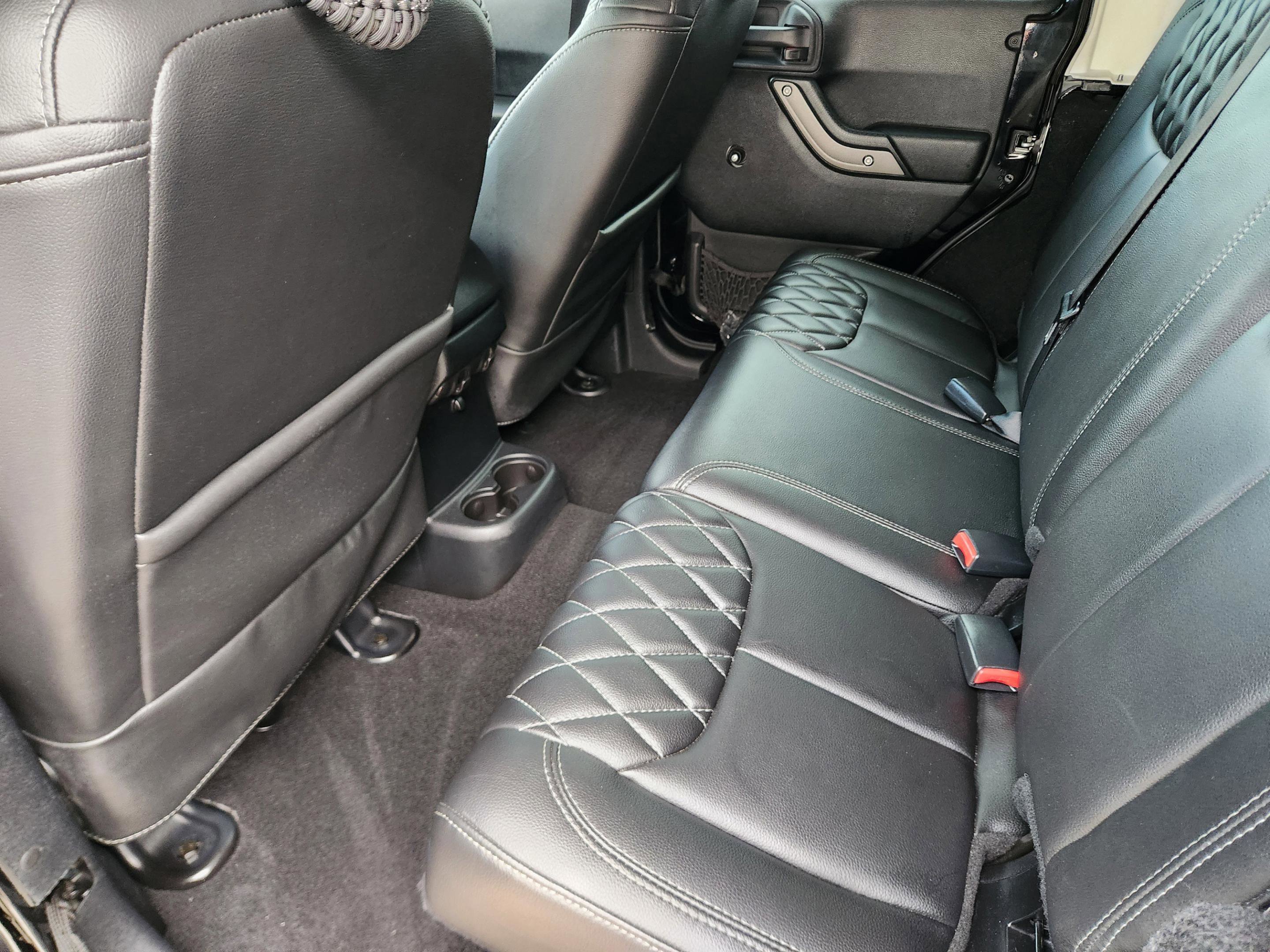 Used 2016 Jeep Wrangler Unlimited Sport image 23