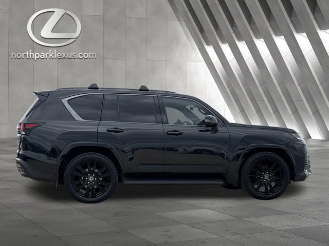 Certified 2025 Lexus LX 700h Luxury w/ Appearance Package AWD/4WD image 4