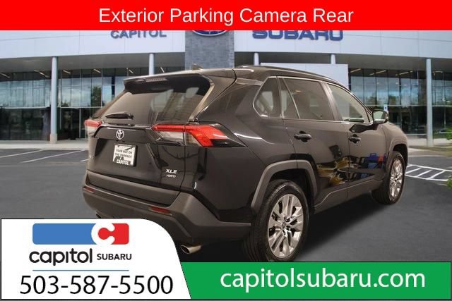 Used 2021 Toyota RAV4 XLE Premium AWD/4WD image 4