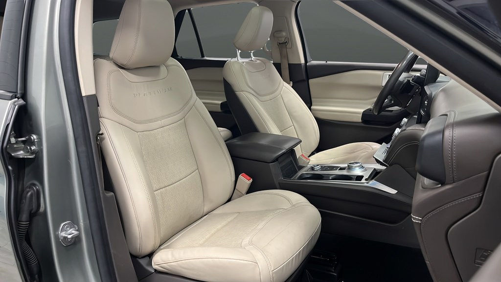 Used 2020 Ford Explorer Platinum w/ Premium Technology Package AWD/4WD image 25