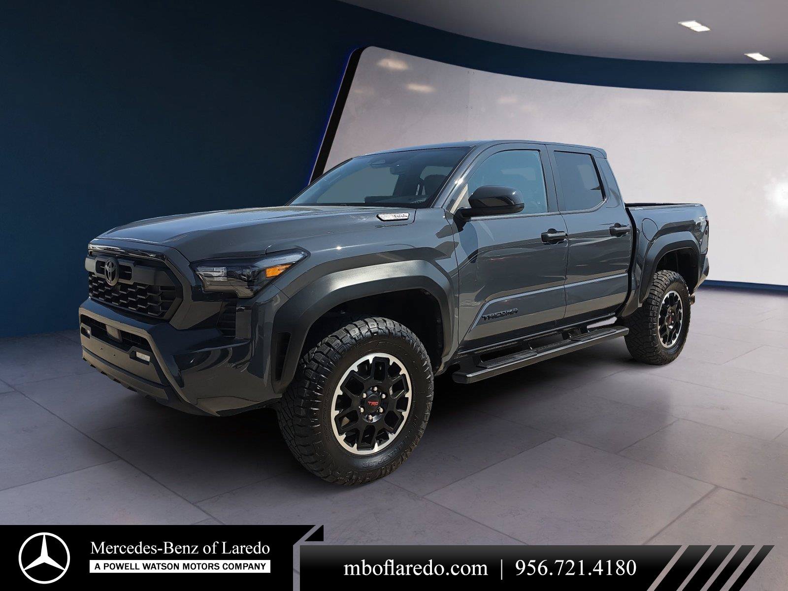 Used 2025 Toyota Tacoma TRD Off-Road AWD/4WD image 1