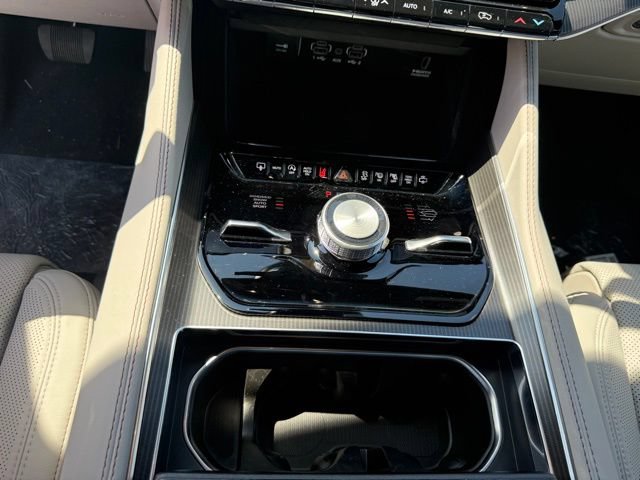 New 2026 Jeep Grand Wagoneer Summit w/ Premium Group III AWD/4WD image 21