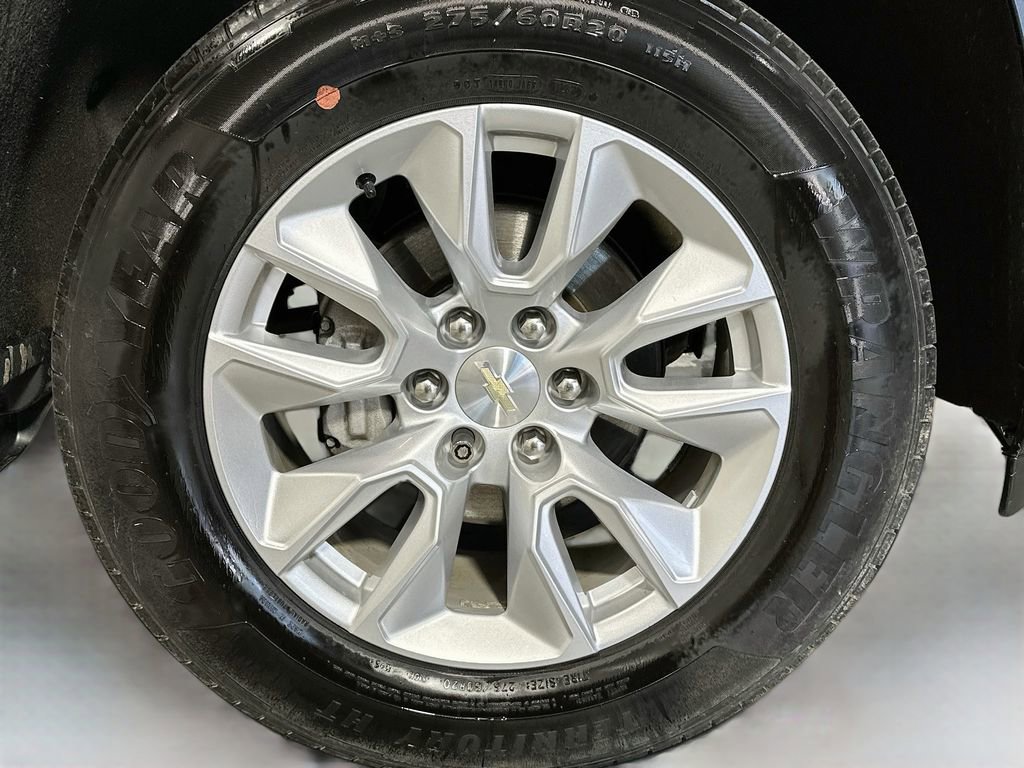 Used 2019 Chevrolet Silverado 1500 Custom w/ Custom Convenience Package AWD/4WD image 29