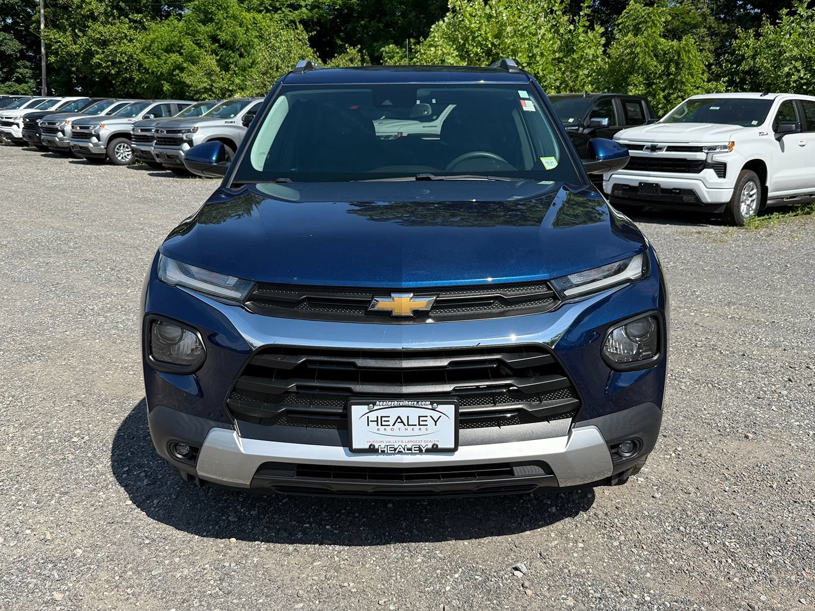 Certified 2022 Chevrolet TrailBlazer LT w/ Convenience Package AWD/4WD image 2