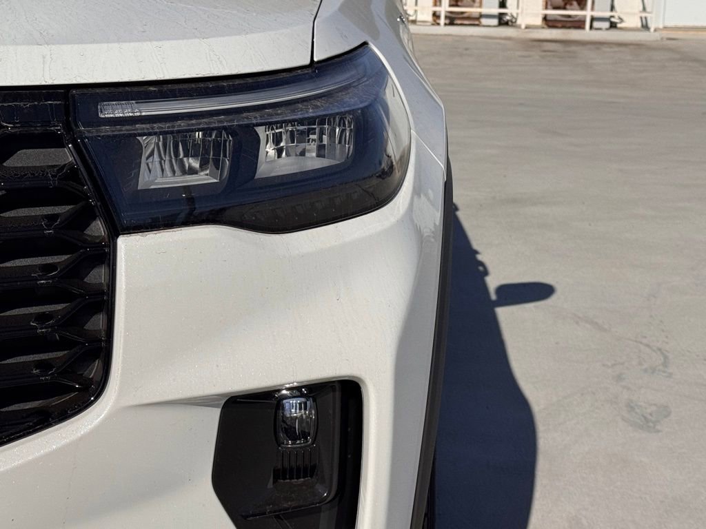 New 2026 Ford Explorer ST-Line image 8