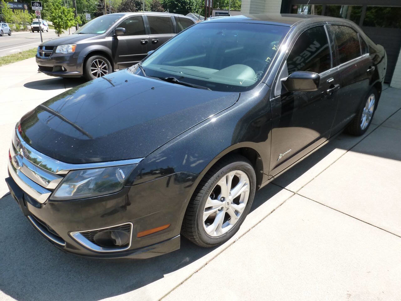 Used 2012 Ford Fusion Hybrid FWD image 4