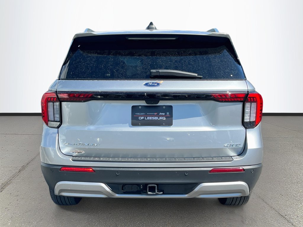 Used 2025 Ford Explorer Platinum AWD/4WD image 6