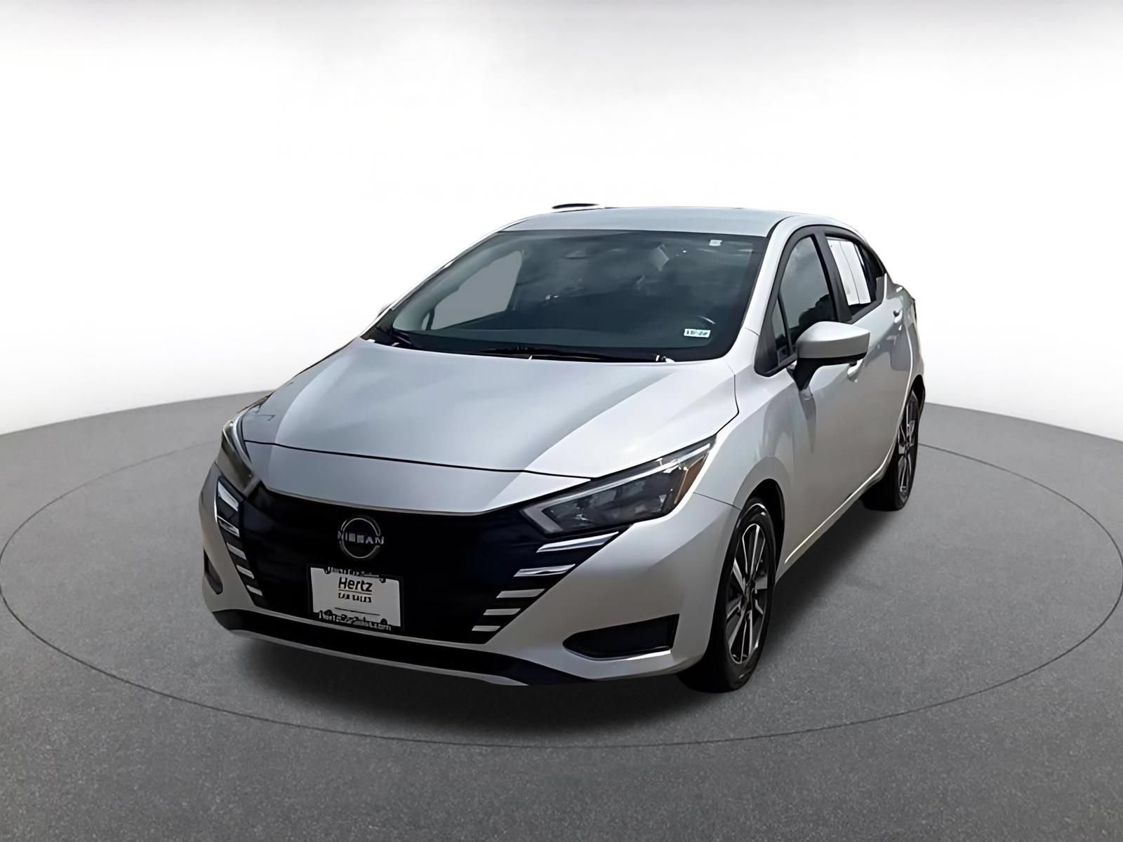 Used 2025 Nissan Versa SV FWD image 7
