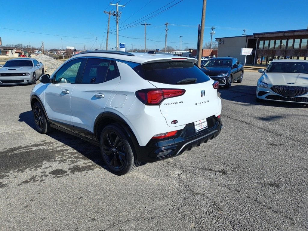 Used 2024 Buick Encore GX Sport Touring image 3