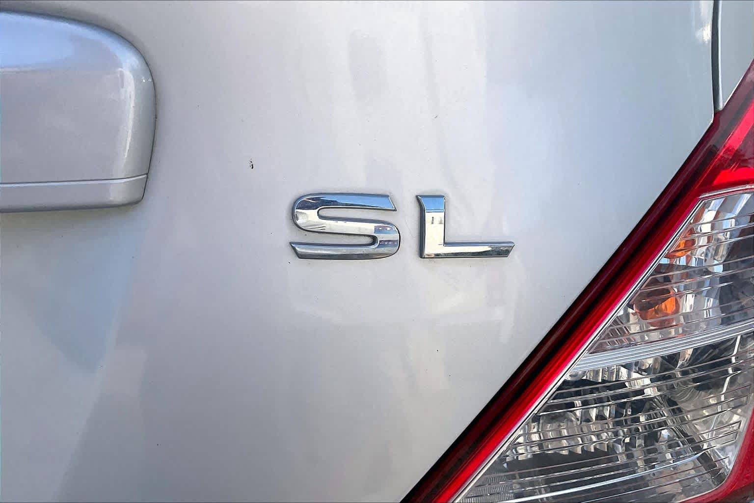 Used 2012 Nissan Versa FWD image 8