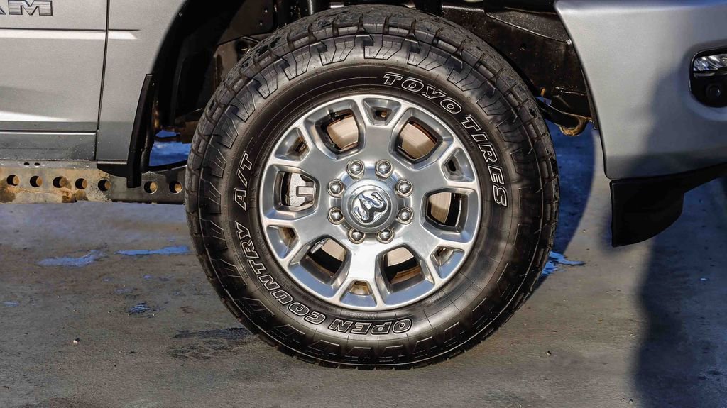 Used 2024 RAM 2500 Laramie image 11