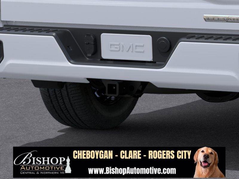 New 2026 GMC Sierra 1500 Elevation image 17
