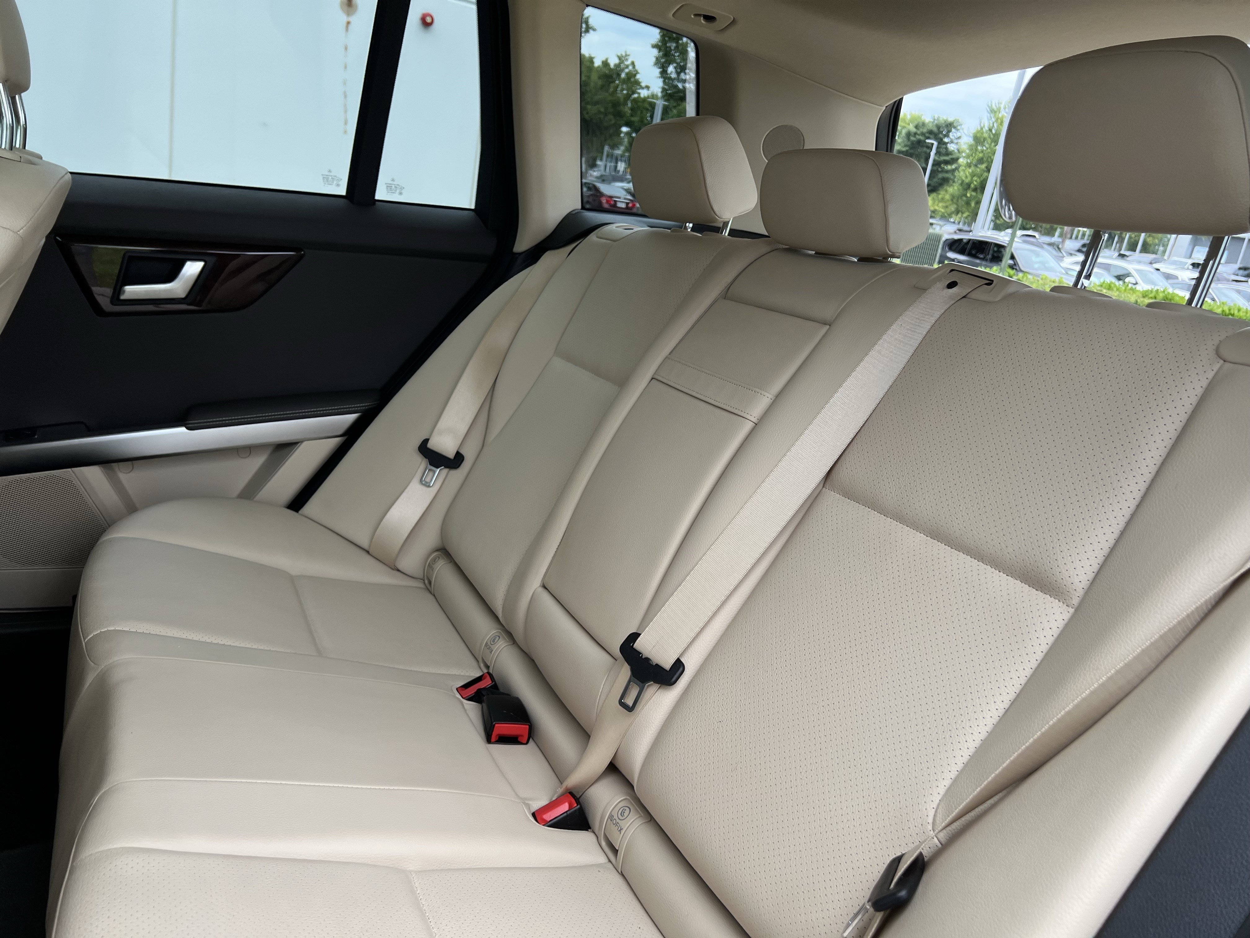 Used 2015 Mercedes-Benz GLK 250 BlueTEC 4MATIC image 32