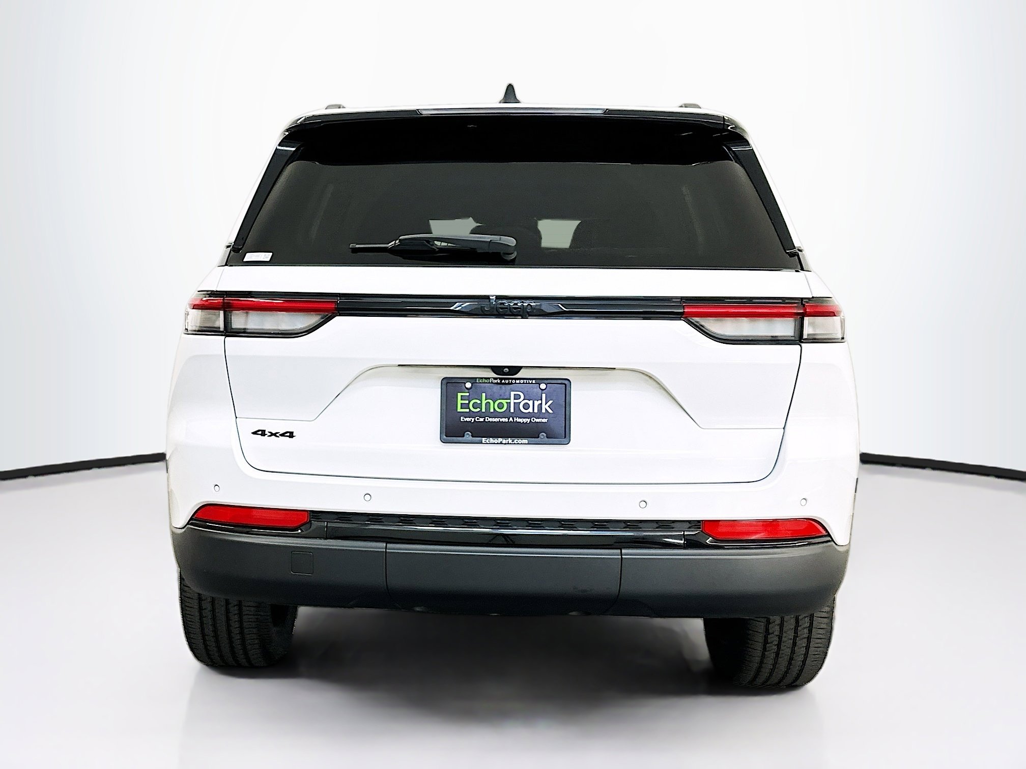 Used 2023 Jeep Grand Cherokee Altitude image 7