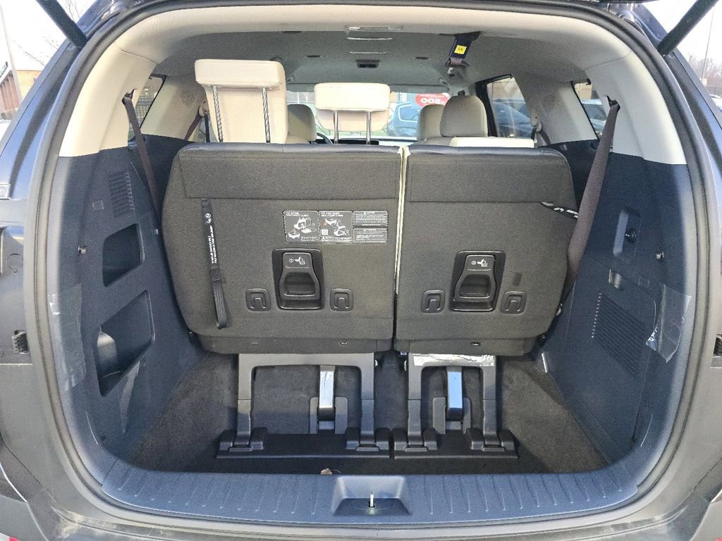 New 2026 Kia Carnival EX image 17