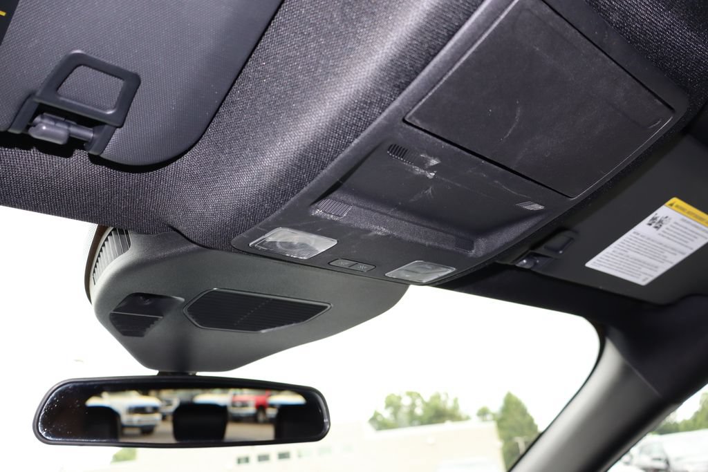 Used 2025 Ford Escape ST-Line Select AWD/4WD image 26