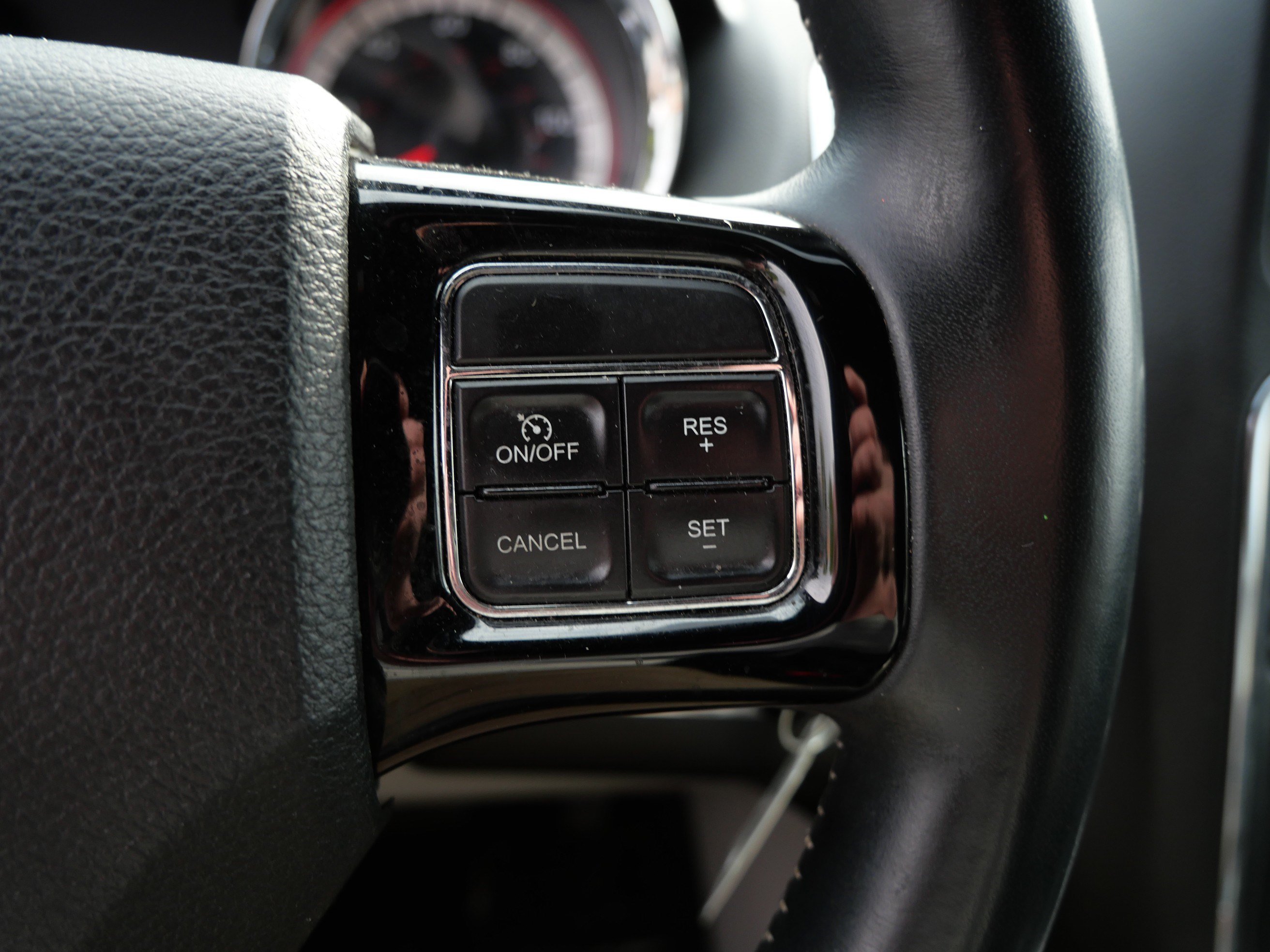 Used 2018 Dodge Grand Caravan SXT FWD image 21