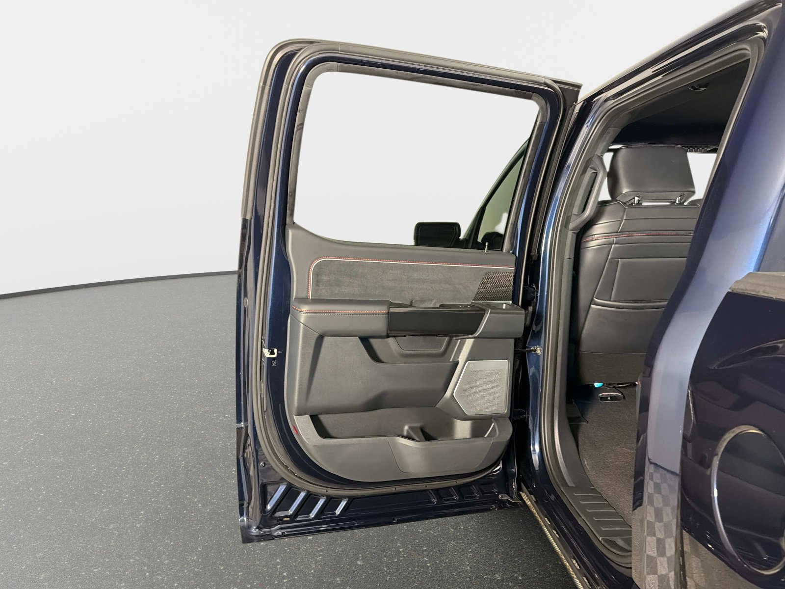 Used 2024 Ford F150 Raptor w/ Equipment Group 803A Raptor R AWD/4WD image 31