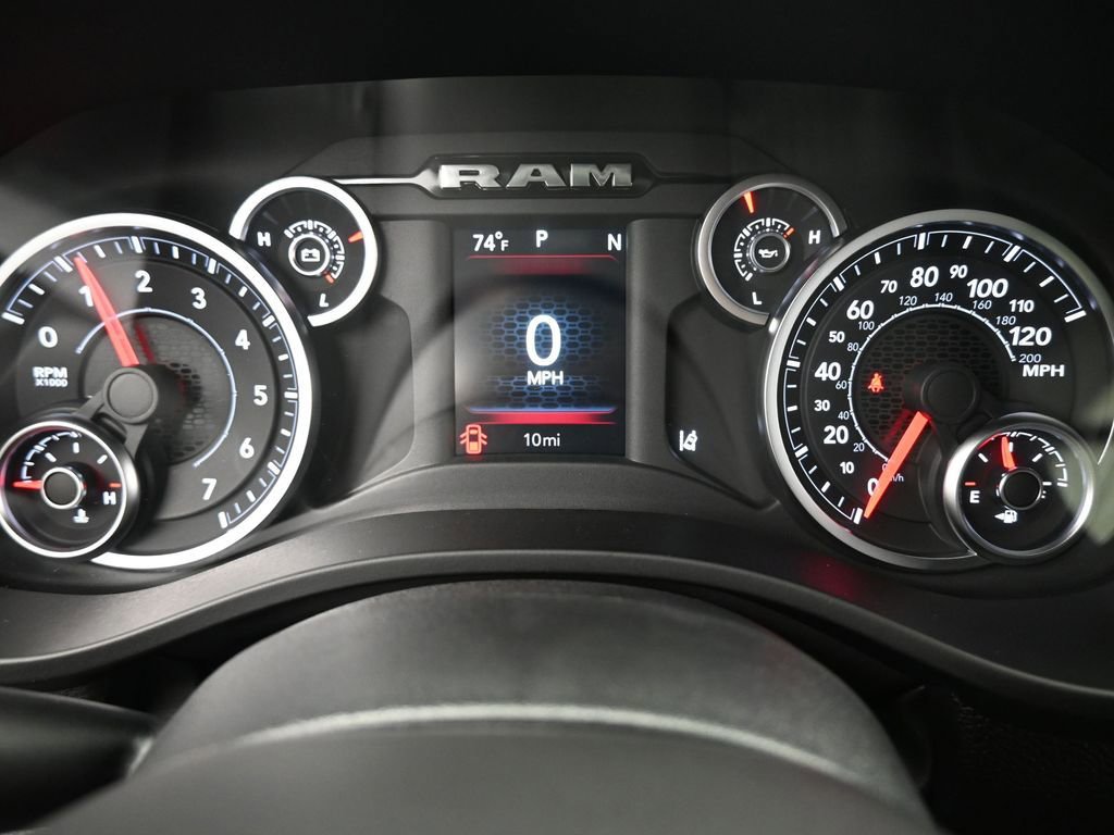 New 2026 RAM 1500 4x4 Crew Cab image 39