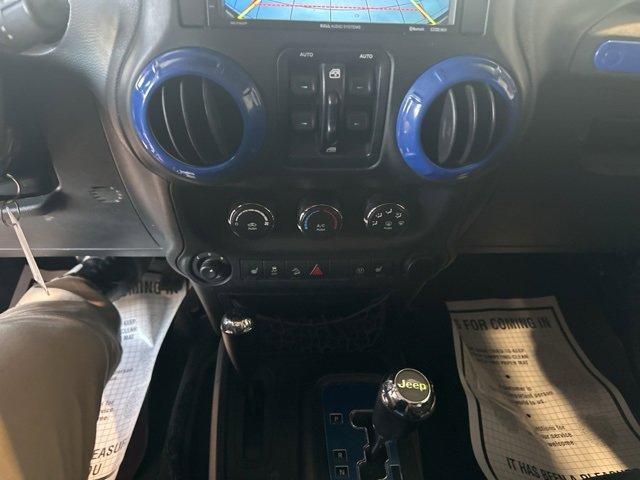 Used 2016 Jeep Wrangler Unlimited Rubicon w/ Dual Top Group image 12