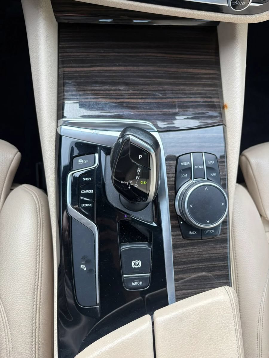 Used 2019 BMW 530i xDrive w/ Convenience Package AWD/4WD image 27