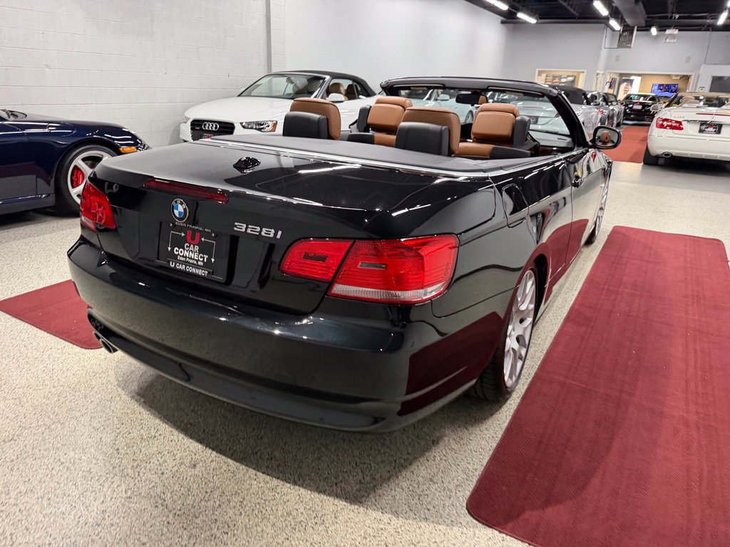Used 2010 BMW 328i Convertible RWD image 15