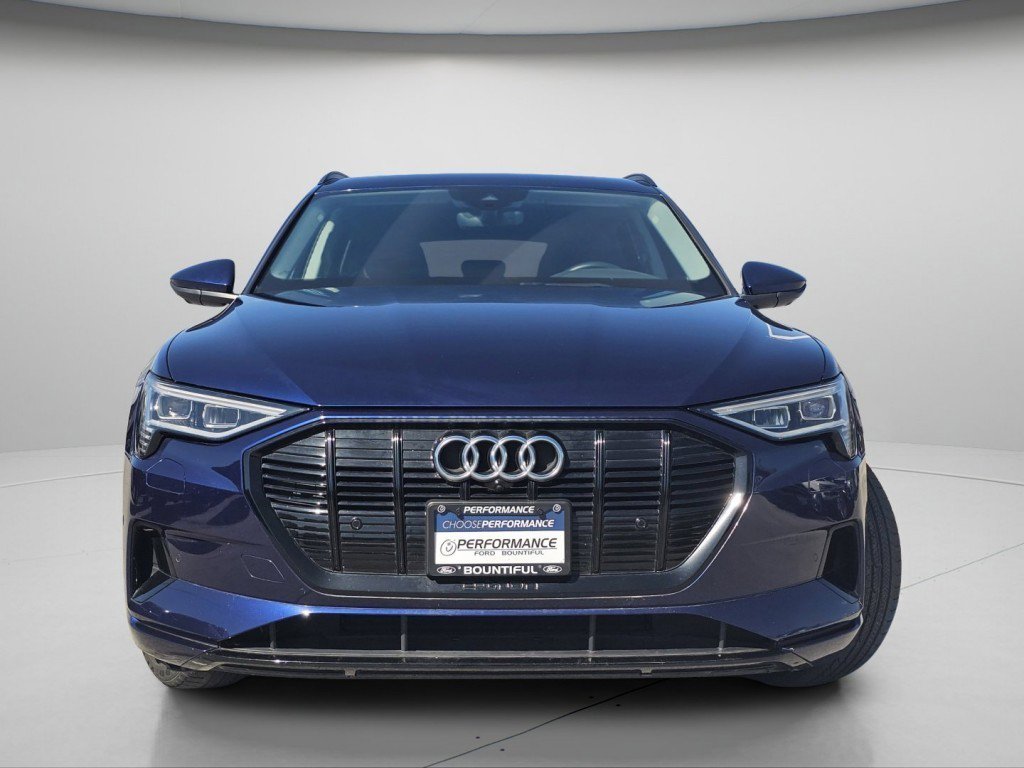 Used 2021 Audi e-tron Premium w/ Convenience Plus Package AWD/4WD image 3