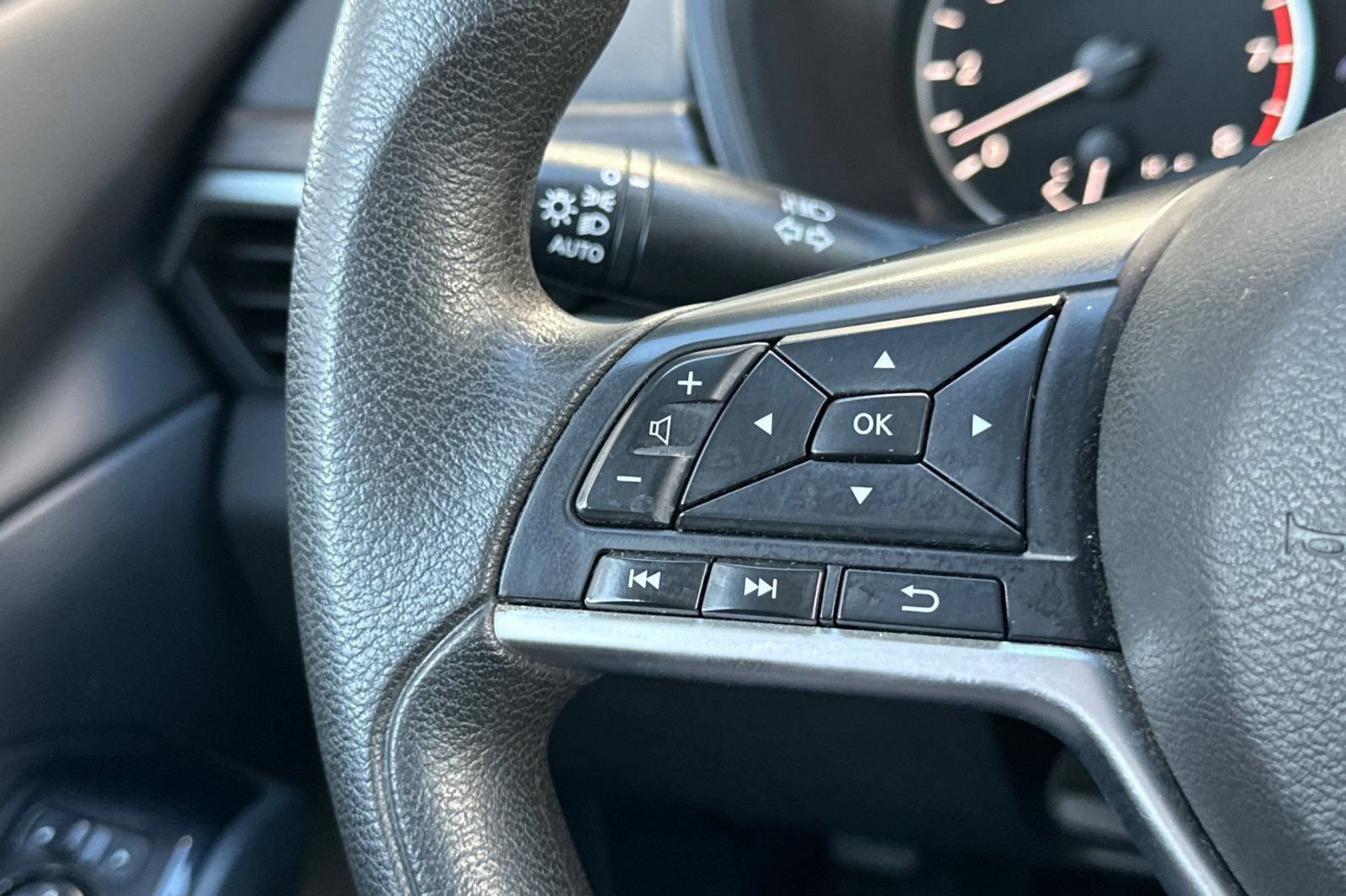 Certified 2023 Nissan Altima 2.5 SV FWD image 25