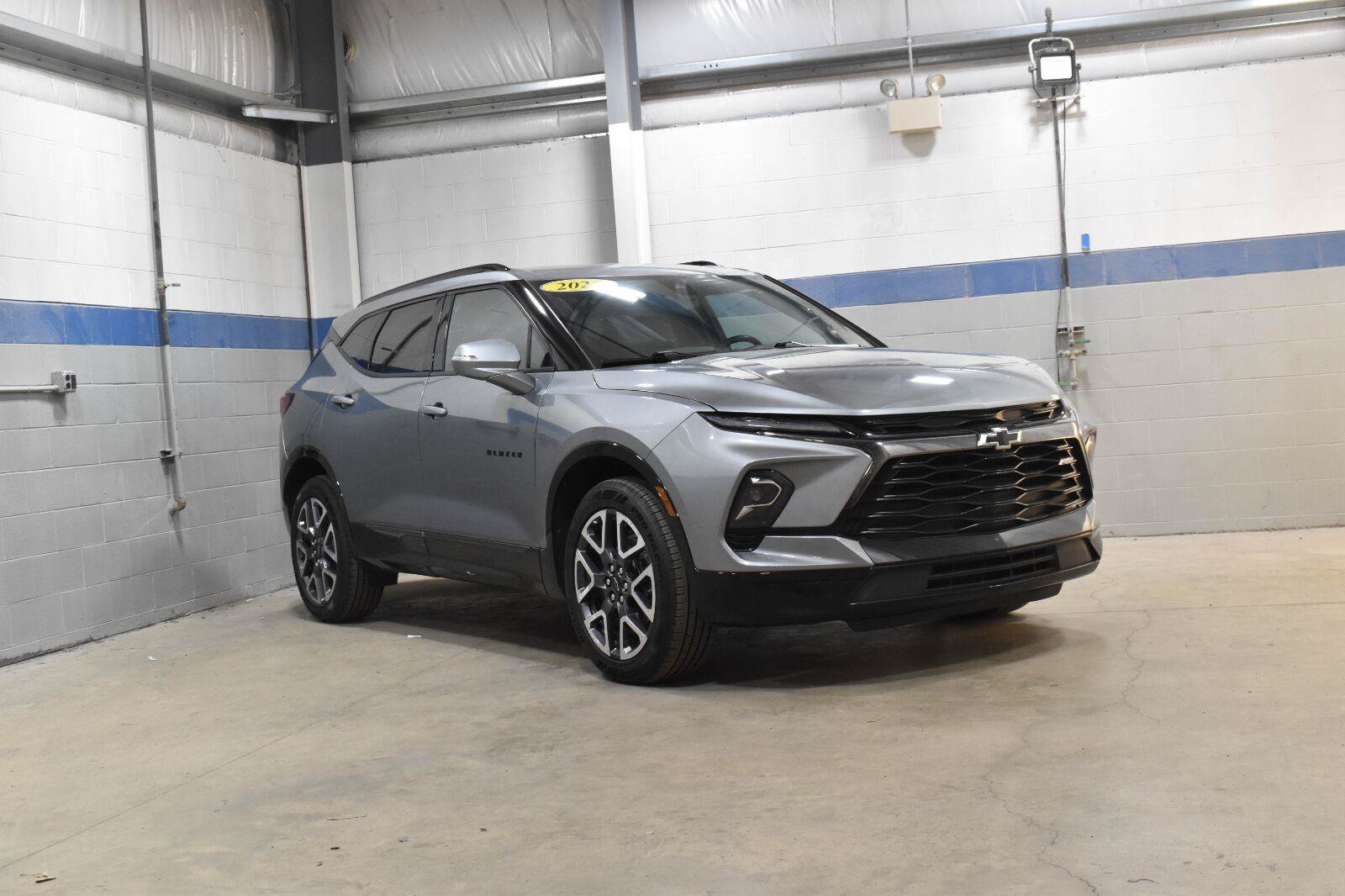 Used 2025 Chevrolet Blazer RS FWD image 27