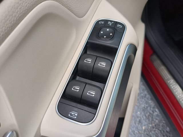Used 2021 Mercedes-Benz GLB 250 image 21