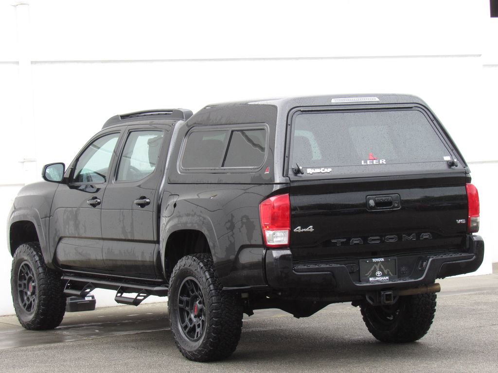 Used 2017 Toyota Tacoma SR w/ Tow Package AWD/4WD image 5