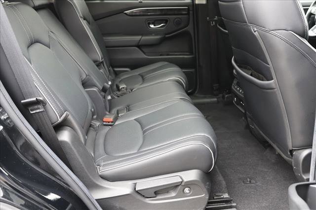 Used 2025 Honda Pilot Elite image 28